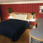 Santa Maria La Nova 21 B&B